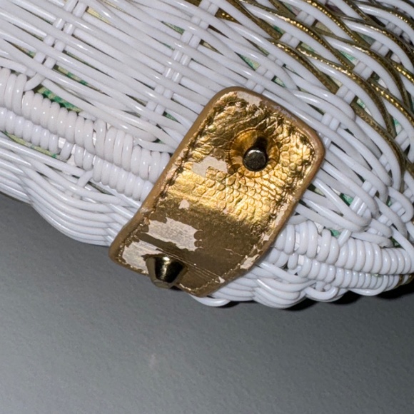 RARE Lilly Pulitzer Wicker Clam Style Handbag Purse White Gold - Picture 4 of 16